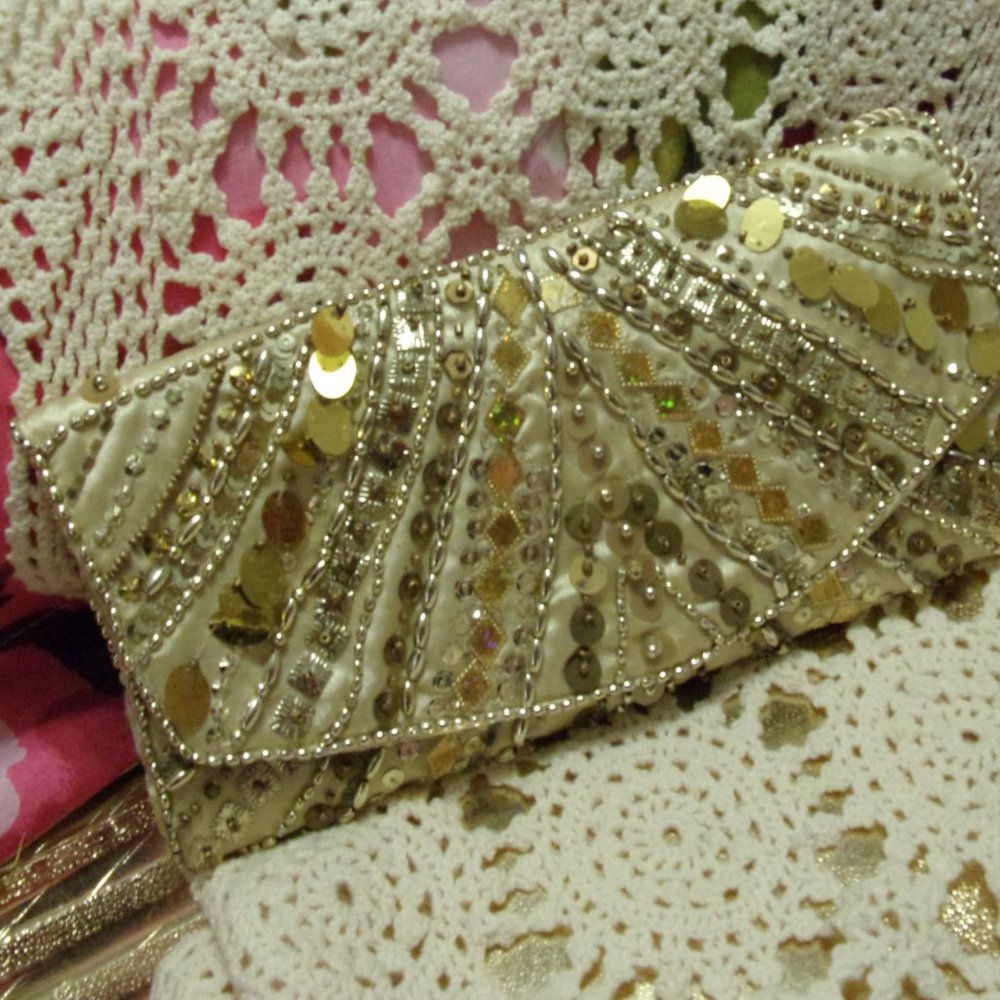 Gold Satin Sequin and Beads Bling Evening Handbag Clutch Optional handle NWOT